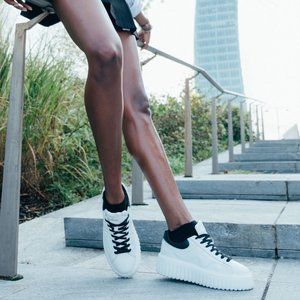 Hogan White & Black Logo-embroidered low-top sneakers